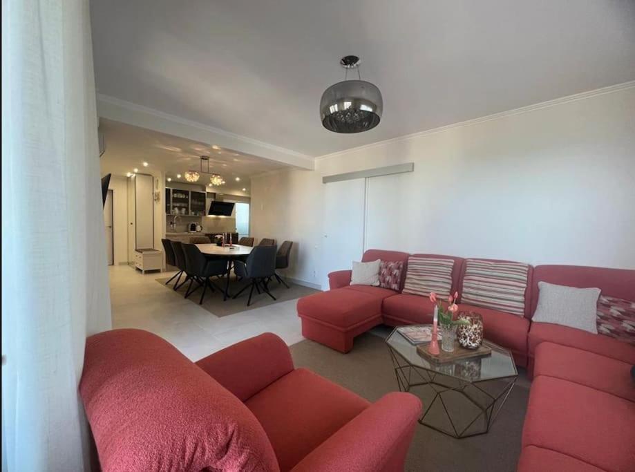 Cunit, Front Line With Sea View Apartment Ngoại thất bức ảnh