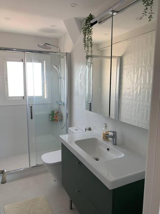 Cunit, Front Line With Sea View Apartment Ngoại thất bức ảnh