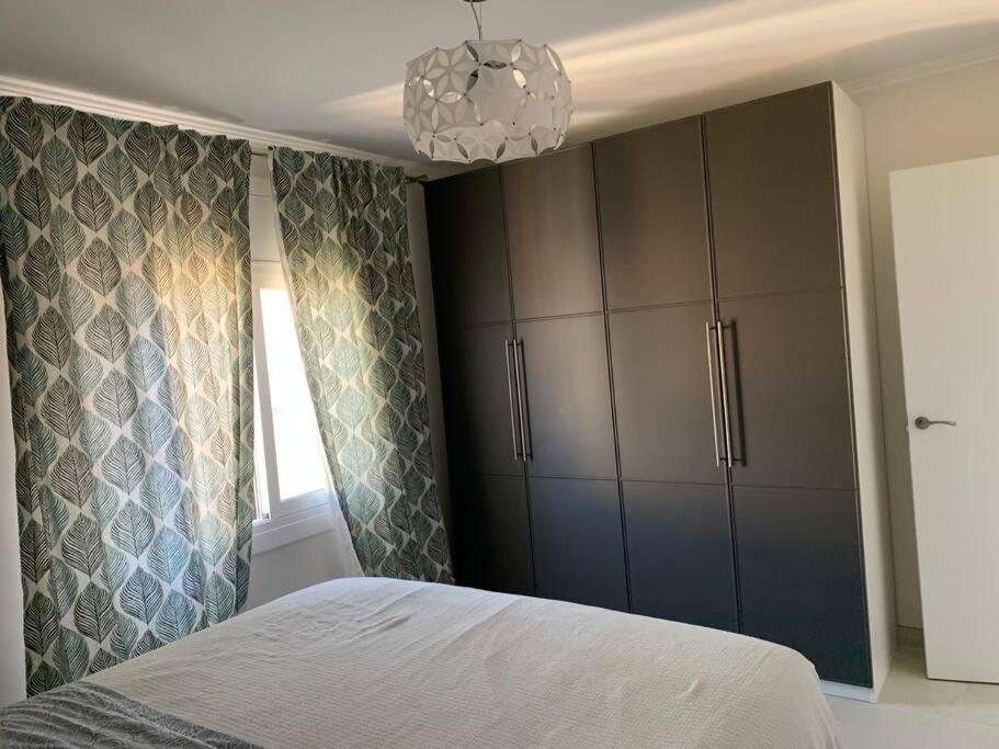 Cunit, Front Line With Sea View Apartment Ngoại thất bức ảnh
