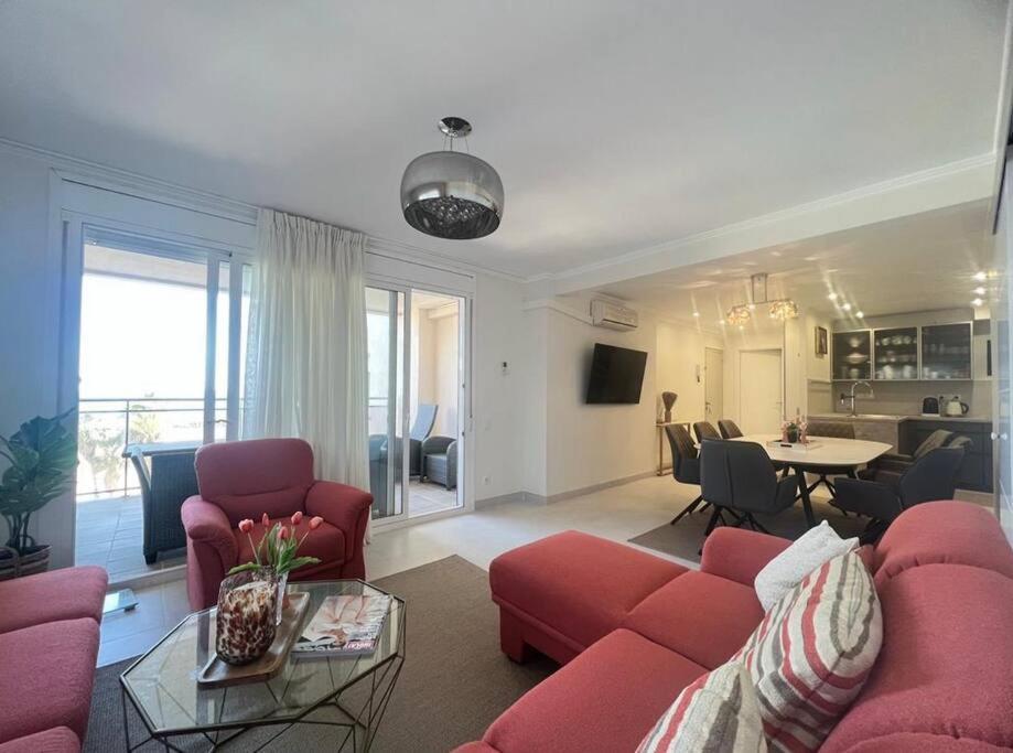Cunit, Front Line With Sea View Apartment Ngoại thất bức ảnh
